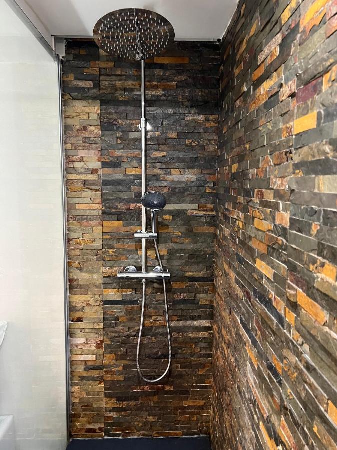 וילה נובה דה גאיה Modern Room With Indoor Shower Near The River - Quarto Moderno Com Duche Interior Proximo Da Ribeira מראה חיצוני תמונה